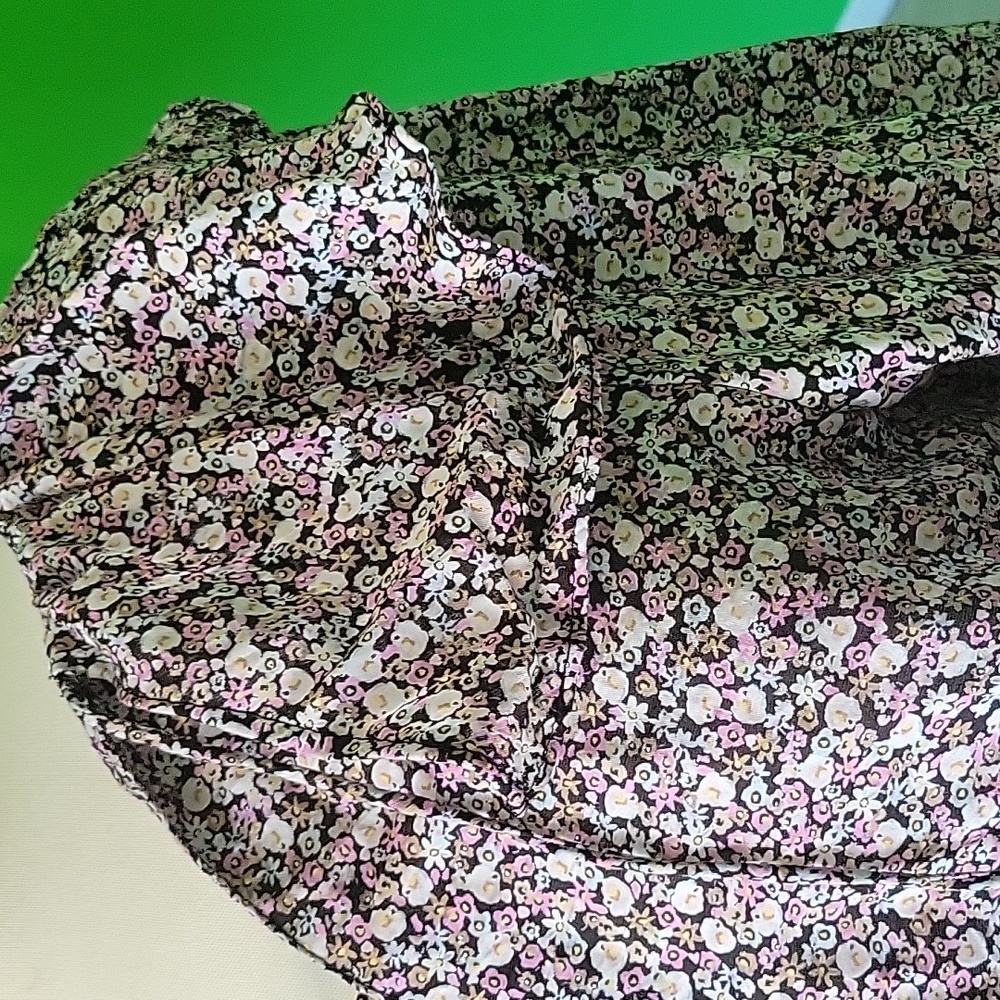 Shirt - Picture 3 of 4